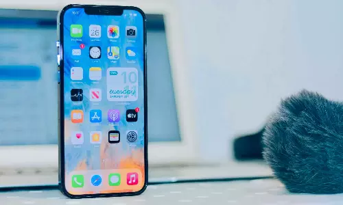 iPhone Dispute: చైనా బో డిస్‌ప్లేలు, అమెరికాలో నిషేధం గందరగోళం - యాపిల్ క్లారిటీ