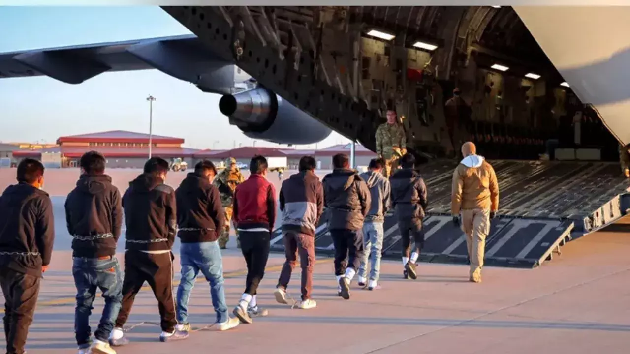 US Deports: అమెరికా నుంచి 1,563 మంది భారతీయుల బహిష్కరణ – కేంద్రం అధికారిక ప్రకటన US Deports: అమెరికా నుంచి 1,563 మంది భారతీయుల బహిష్కరణ – కేంద్రం అధికారిక ప్రకటన