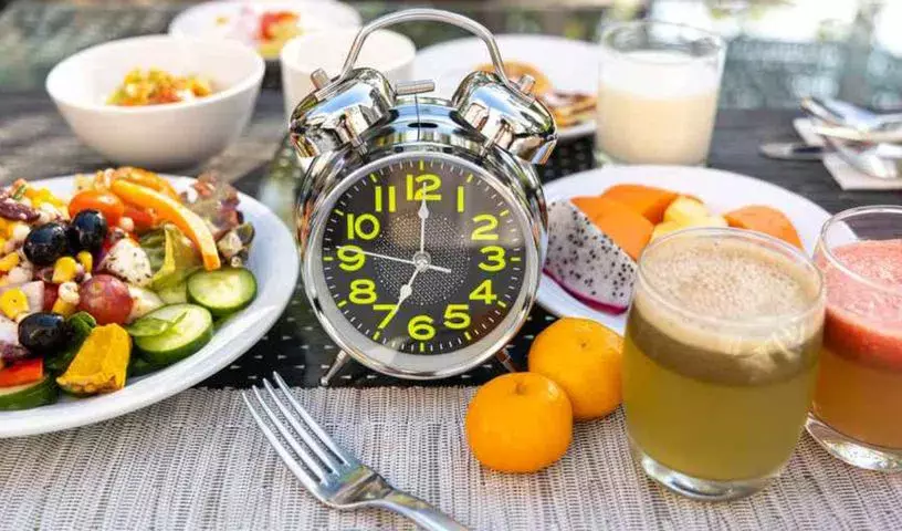 Health Tips: ఉపవాసం రోజుల్లో శక్తినిచ్చే ఆరోగ్యకరమైన అల్పాహారాలు Health Tips: ఉపవాసం రోజుల్లో శక్తినిచ్చే ఆరోగ్యకరమైన అల్పాహారాలు