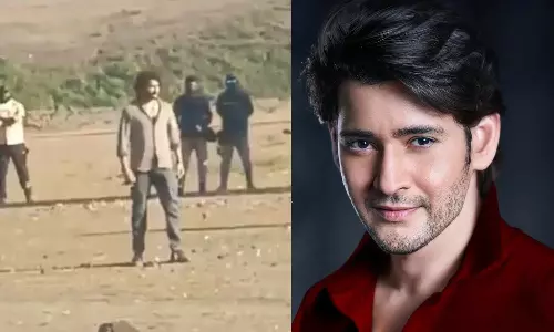 ఎస్ఎస్ఎంబీ29 కథ లీక్: ప్రపంచాన్ని మార్చే రహస్యానికి మహేష్ బాబు వేట.. రాజమౌళి మూవీపై హాలీవుడ్ ప్రభావం! ఎస్ఎస్ఎంబీ29 కథ లీక్: ప్రపంచాన్ని మార్చే రహస్యానికి మహేష్ బాబు వేట.. రాజమౌళి మూవీపై హాలీవుడ్ ప్రభావం!