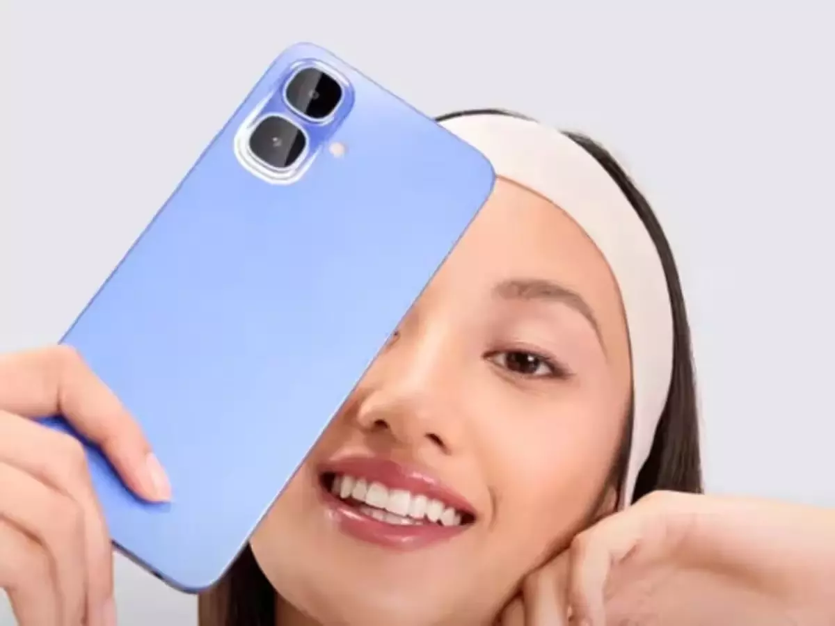 Infinix Smart 10: స్మార్ట్గా ఇన్ఫినిక్స్ స్మార్ట్ 10.. డిజైన్ సూపరో సూపర్.. కిందపడినా పర్లేదు..! Infinix Smart 10: స్మార్ట్గా ఇన్ఫినిక్స్ స్మార్ట్ 10.. డిజైన్ సూపరో సూపర్.. కిందపడినా పర్లేదు..!