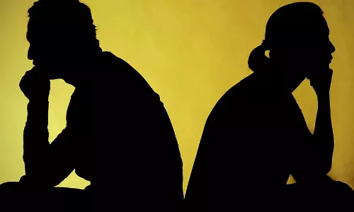 ప్రియుడితో జీవించేందుకు భార్యకు రాతపూర్వక అనుమతి ఇచ్చిన భర్త ప్రియుడితో జీవించేందుకు భార్యకు రాతపూర్వక అనుమతి ఇచ్చిన భర్త