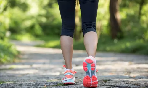 Walking 7000 Steps a day Can Lower Risk of Depression and Disease Walking 7000 Steps a day Can Lower Risk of Depression and Disease