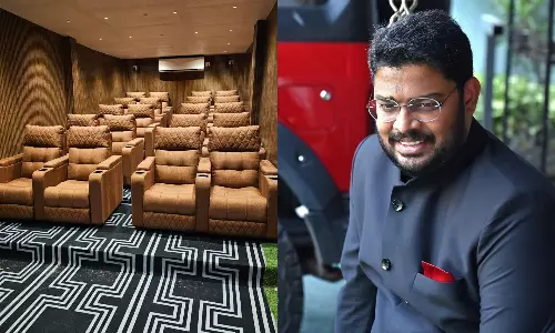 Private Theater: చరిత్ర సృష్టించిన రాజమండ్రి.. ఫ్యామిలీల కోసం ప్రత్యేకంగా తొలి ప్రైవేట్ థియేటర్లు! Private Theater: చరిత్ర సృష్టించిన రాజమండ్రి.. ఫ్యామిలీల కోసం ప్రత్యేకంగా తొలి ప్రైవేట్ థియేటర్లు!