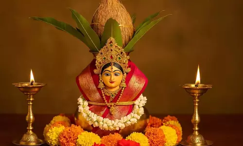 Sravana Masam: శుభాల మాసం శ్రావణం.. విశిష్టత, పూజలు, ఆచరించవలసిన నియమాలు Sravana Masam: శుభాల మాసం శ్రావణం.. విశిష్టత, పూజలు, ఆచరించవలసిన నియమాలు