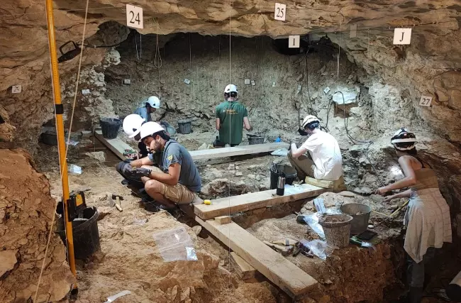 Ancient Humans: కన్నబిడ్డల్నే చంపి తినేవారట.. సంచలన పరిశోధన వివరాలు!