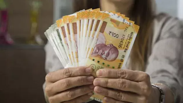 Atal Pension Yojana: నెలకు రూ. 210 పెట్టుబడితో రూ. 5000 పెన్షన్ హామీ! మీకు ఈ ప్రభుత్వ స్కీం గురించి తెలుసా?