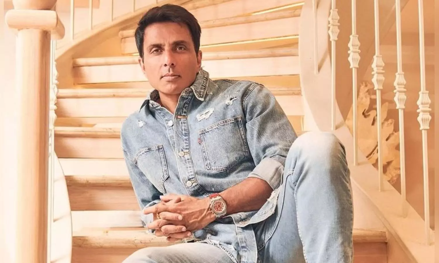 Sonu Sood Celebrates Birthday by Announcing Old Age Home for 500 Elderly People Sonu Sood Celebrates Birthday by Announcing Old Age Home for 500 Elderly People