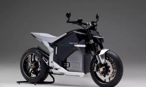 Honda : కొత్త బైక్ కొనాలనుకుంటే కాస్త ఆగండి.. మిమ్మల్ని సర్ ప్రైజ్ చేసే హోండా ఎలక్ట్రిక్ బైక్ వచ్చేస్తోంది