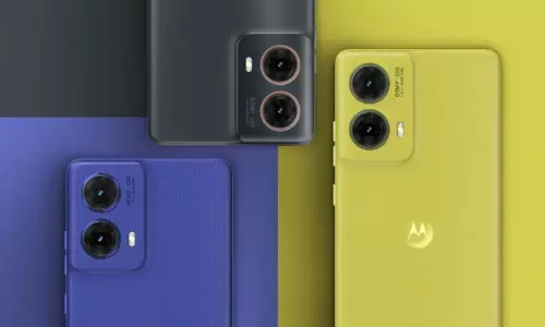 Motorola G85 5G Price Drop: సూపర్ ఛాన్స్.. రూ.10,999కే మోటో 5జీ ఫోన్.. డిస్కౌంట్ ఎంతంటే..? Motorola G85 5G Price Drop: సూపర్ ఛాన్స్.. రూ.10,999కే మోటో 5జీ ఫోన్.. డిస్కౌంట్ ఎంతంటే..?