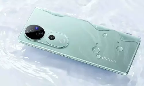 Vivo V50: ఈ స్మార్ట్‌ఫోన్ ధర భారీగా పడిపోయింది.. ఇప్పుడు తక్కువ ధరకే ఇంటికి తీసుకెళ్లండి..!