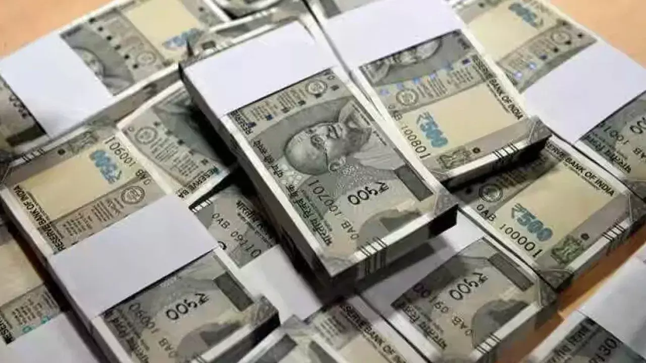 2 నెలల క్రితం మృతి చెందిన మహిళ ఖాతాలోకి రూ.1.13 లక్షల కోట్ల జమ! కారణం ఏంటంటే…