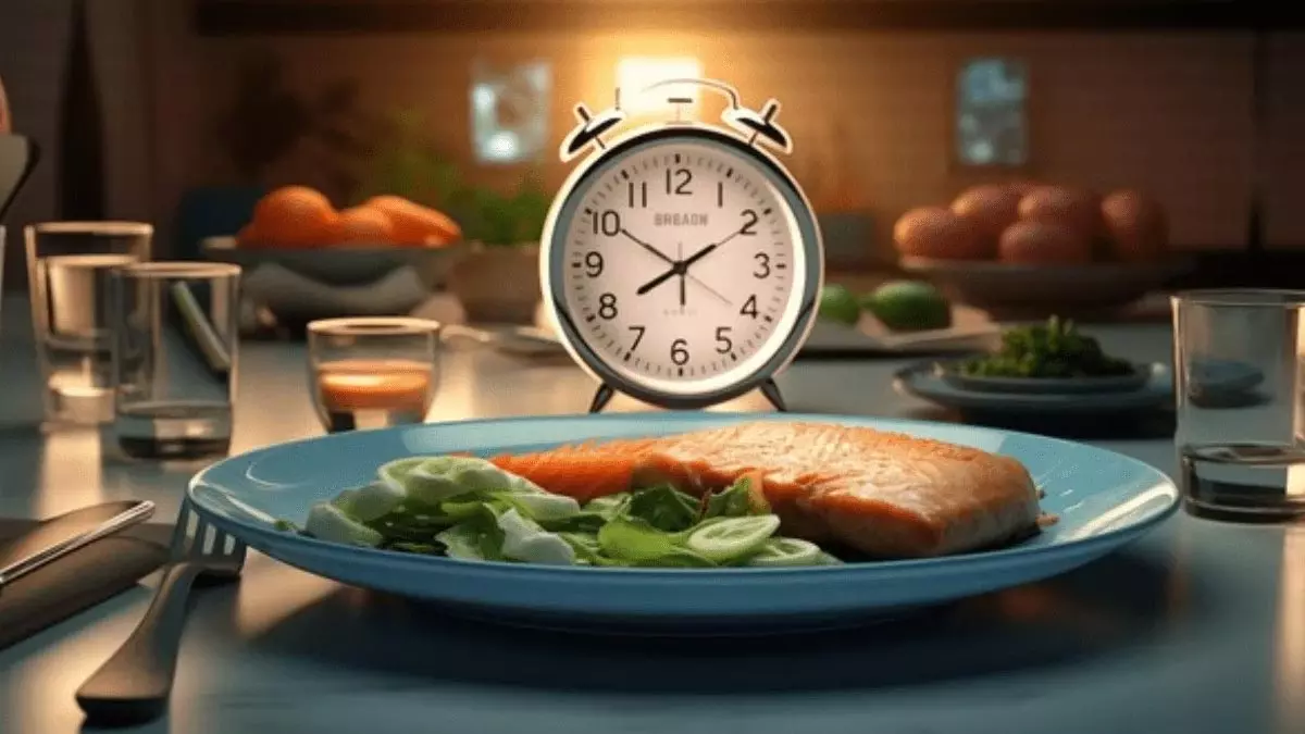 Health Tips: రాత్రి 7 గంటల లోపే భోజనం చేయాల్సిన అవసరం ఏంటి? ఆలస్యంగా తినడం వల్ల ఆరోగ్యానికి కలిగే నష్టాలు ఇవే! Health Tips: రాత్రి 7 గంటల లోపే భోజనం చేయాల్సిన అవసరం ఏంటి? ఆలస్యంగా తినడం వల్ల ఆరోగ్యానికి కలిగే నష్టాలు ఇవే!