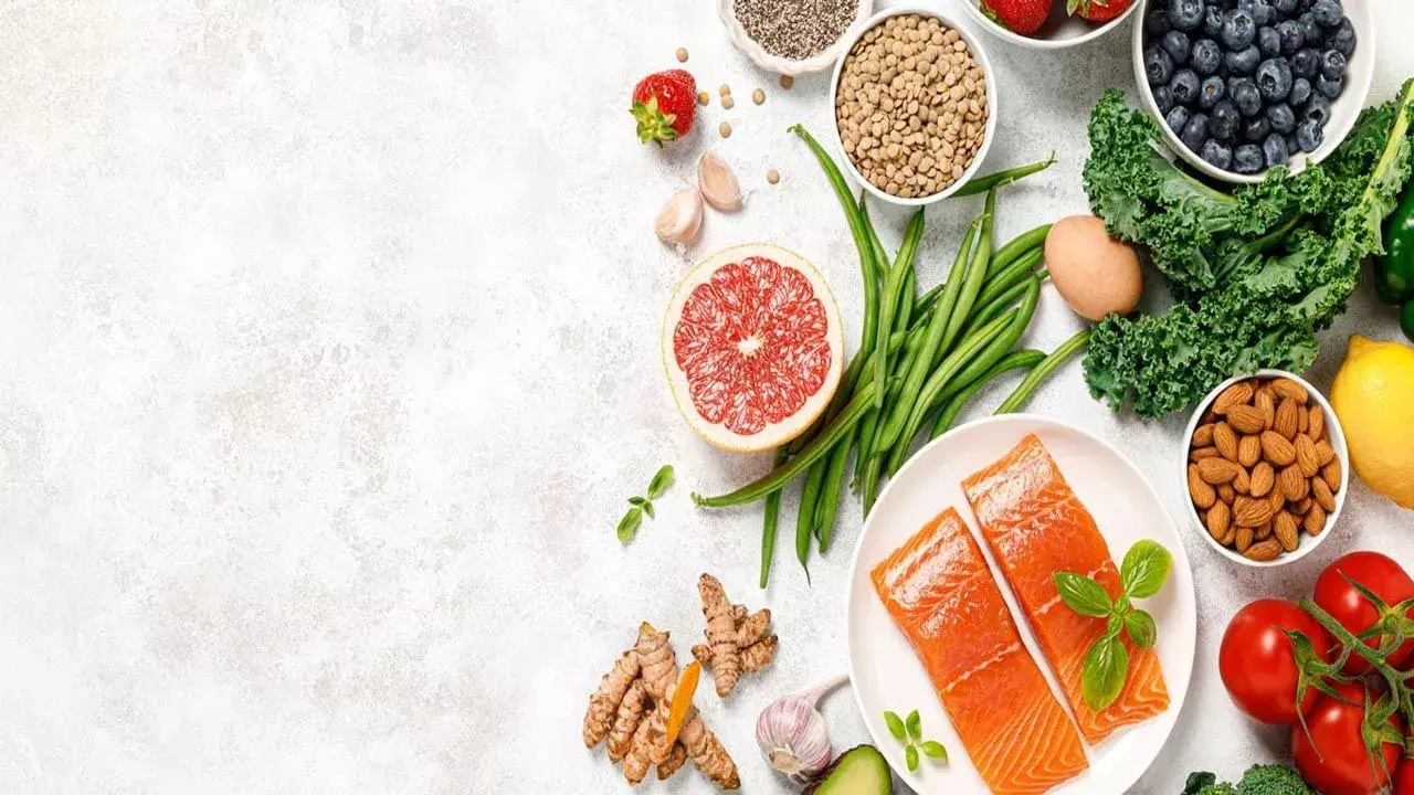 Cancer Prevention Foods: క్యాన్సర్కు చెక్ పెట్టే ఆహారాలు.. తప్పక తినాల్సిన ఆరోగ్యకరమైన పదార్థాలు ఇవే! Cancer Prevention Foods: క్యాన్సర్కు చెక్ పెట్టే ఆహారాలు.. తప్పక తినాల్సిన ఆరోగ్యకరమైన పదార్థాలు ఇవే!