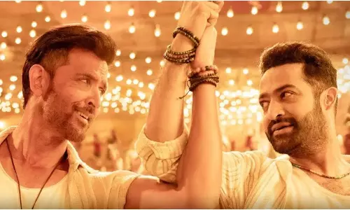 War 2: వార్ 2లో జూ.ఎన్టీఆర్, హృతిక్ రొషన్ డ్యాన్స్.. జనాబ్-ఏ-ఆలీ పాటతో బాక్సాఫీస్‌ షేక్