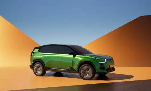 Citroen Aircross Facelift: సిట్రోయెన్ ఎయిర్‌క్రాస్ కొత్త ఎస్‌యూవీ.. ఫీచర్లు, లుక్ అంతా మారిపోయింది..!