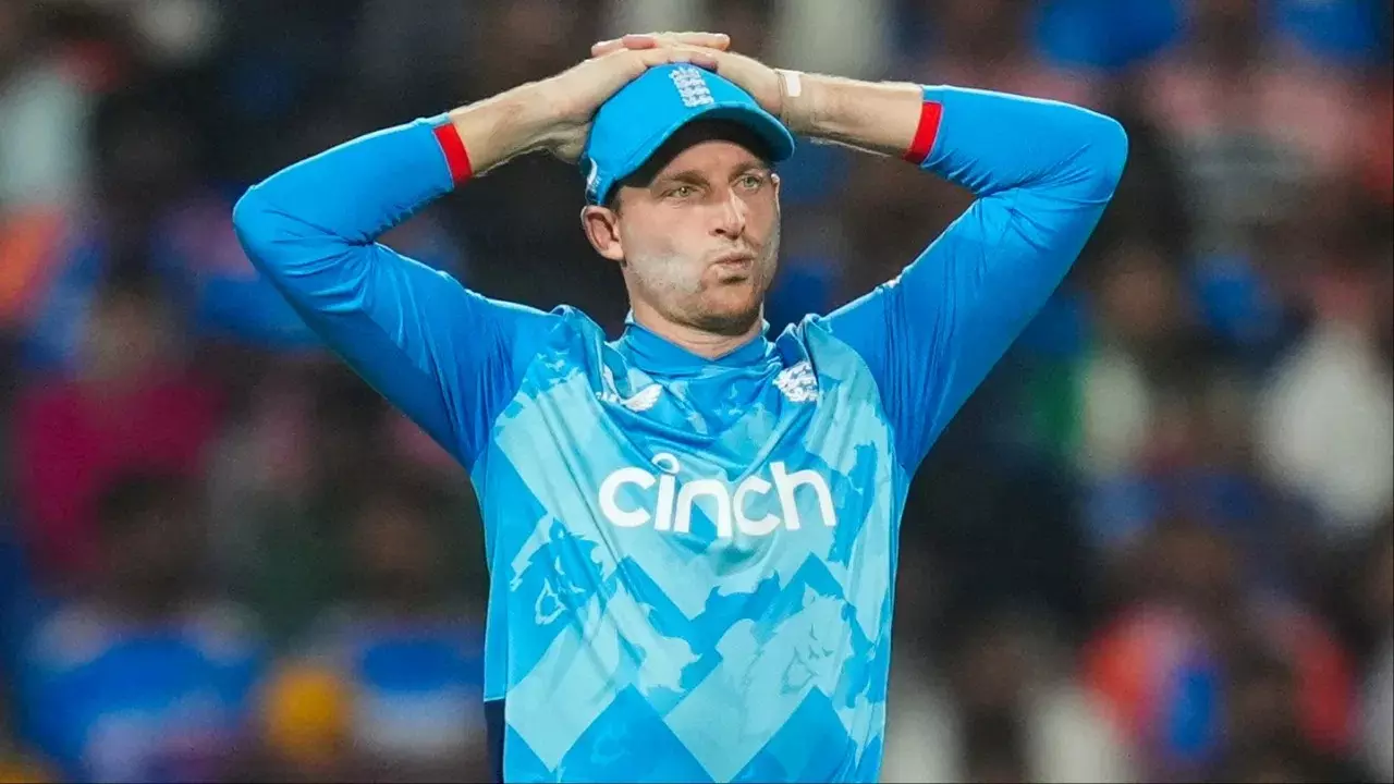 Jos Buttler : తండ్రి మృతి.. తీవ్ర విషాదంలోనూ మైదానంలోకి అడుగు పెట్టిన స్టార్ క్రికెటర్