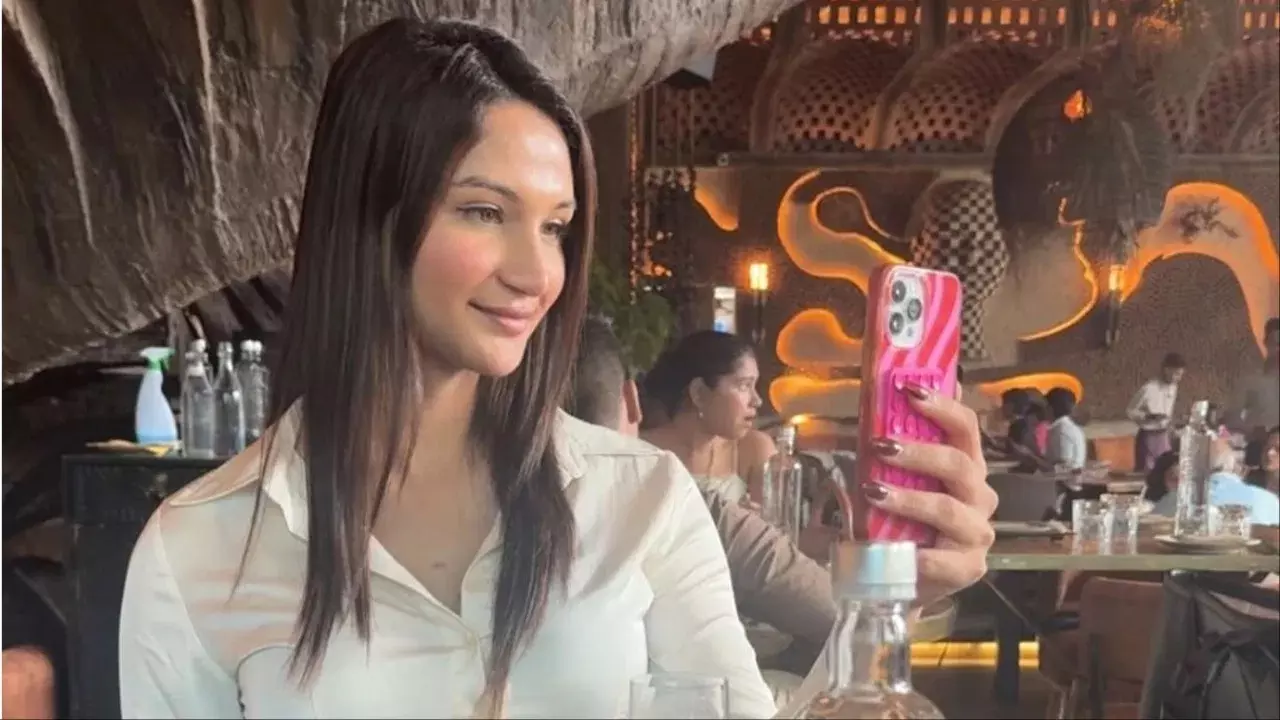 Anaya Bangar: బిగ్ బాస్ షోకు సెలక్ట్ అయిన లేడీగా మారిన మేల్ క్రికెటర్..కప్ కొట్టేనా ?