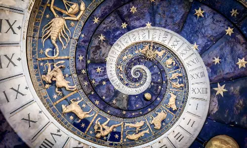 ఈ 3 రాశుల వారికి శుభకాలం మొదలు – ఉద్యోగంలో ప్రమోషన్, వ్యాపారంలో సక్సెస్, ఆర్థిక లాభాలు!