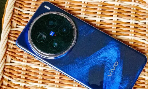 Vivo X200 Pro 5G: త్వరగా కొనుక్కో.. వివో స్మార్ట్ఫోన్పై భారీ డిస్కౌంట్.. ఫీచర్లు అదిరాయ్..! Vivo X200 Pro 5G: త్వరగా కొనుక్కో.. వివో స్మార్ట్ఫోన్పై భారీ డిస్కౌంట్.. ఫీచర్లు అదిరాయ్..!