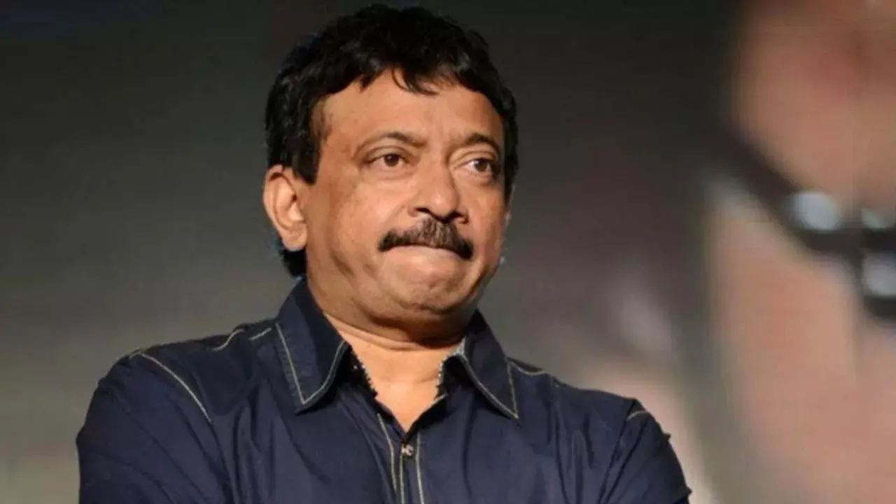RGV: ఆర్జీవీ డాగ్ లవర్స్పై సెటైర్లు.. RGV: ఆర్జీవీ డాగ్ లవర్స్పై సెటైర్లు..
