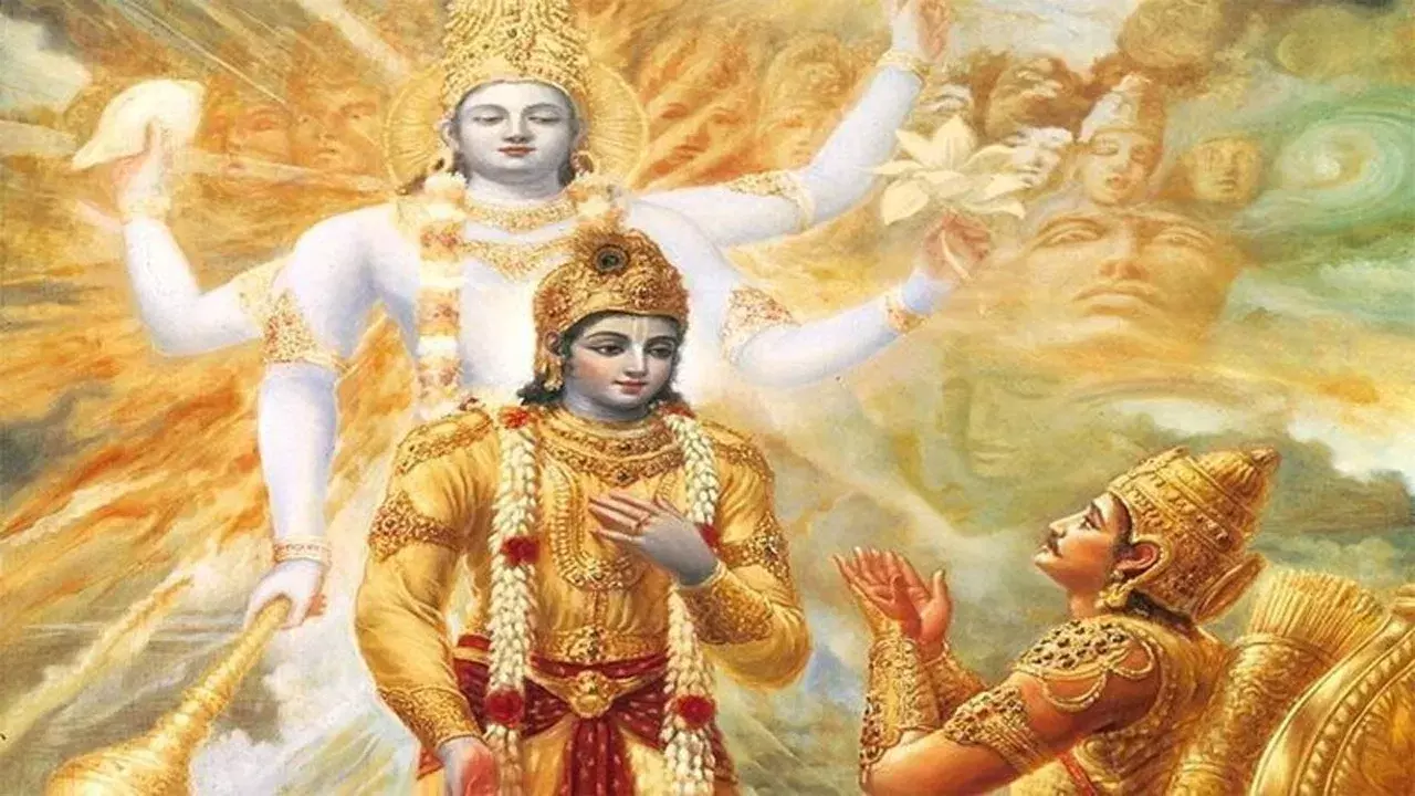 Bhagavad Gita: శ్రీకృష్ణుడు గీతలో చెప్పిన జీవిత పాఠాలు – నేటికీ మార్గదర్శకం! Bhagavad Gita: శ్రీకృష్ణుడు గీతలో చెప్పిన జీవిత పాఠాలు – నేటికీ మార్గదర్శకం!