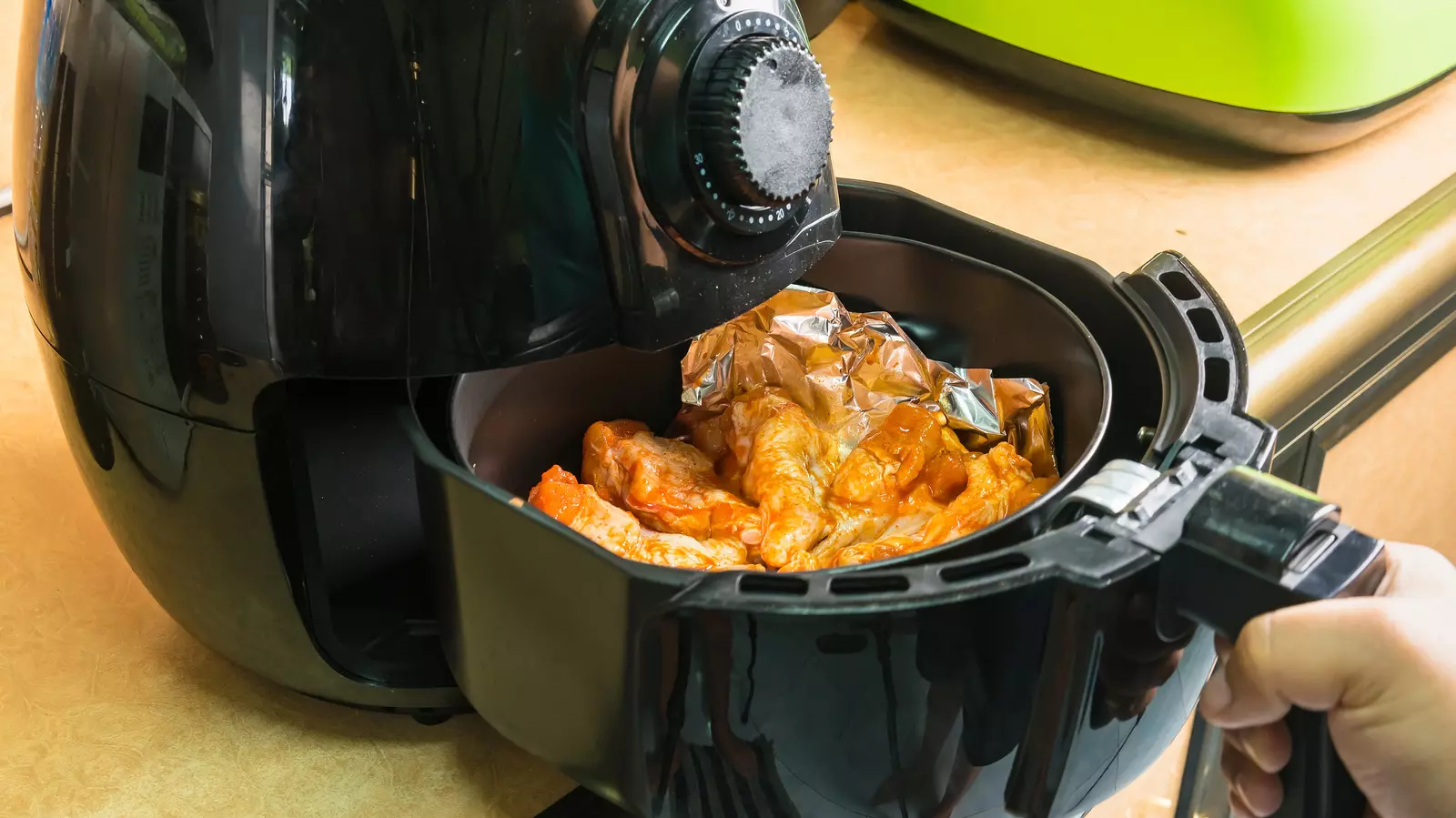 Air Fryer Uses: ఎయిర్ ఫ్రైయర్ వాడకం లాభమా? నష్టమా? Air Fryer Uses: ఎయిర్ ఫ్రైయర్ వాడకం లాభమా? నష్టమా?