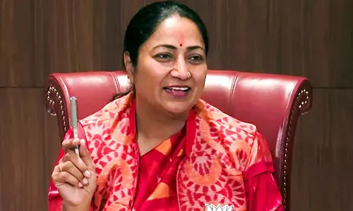 Attack on Delhi CM: దిల్లీ సీఎం రేఖా గుప్తాపై దాడి, రాజకీయ వర్గాల్లో ఆందోళన..!