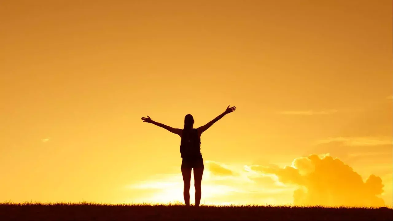 Avoid These People: మానసిక ప్రశాంతత కోసం దూరంగా ఉంచుకోవాల్సిన వ్యక్తులు Avoid These People: మానసిక ప్రశాంతత కోసం దూరంగా ఉంచుకోవాల్సిన వ్యక్తులు