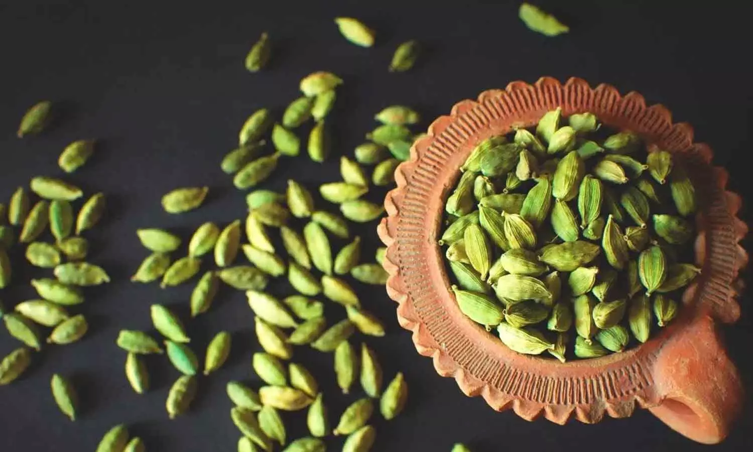 Cardamom : డిప్రెషన్ దూరం కావాలంటే ఈ మసాలా దినుసు ప్రతి రోజూ తినాల్సిందే Cardamom : డిప్రెషన్ దూరం కావాలంటే ఈ మసాలా దినుసు ప్రతి రోజూ తినాల్సిందే