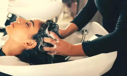 New Guidelines : బ్యూటీ పార్లర్, సెలూన్ సెంటర్లకు కఠిన నిబంధనలు.. త్వరలో కొత్త మార్గదర్శకాలు