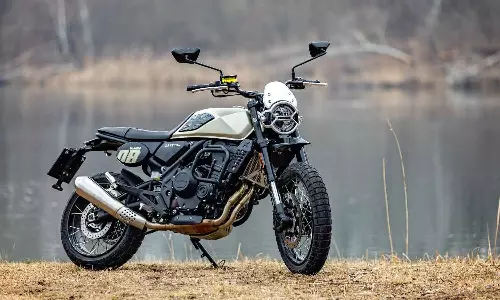 Brixton Crossfire 500 XC: క్రాస్ఫైర్ 500 XC ధర భారీగా పడిపోయింది.. హిమాలయన్కి బిగ్ షాకే..! Brixton Crossfire 500 XC: క్రాస్ఫైర్ 500 XC ధర భారీగా పడిపోయింది.. హిమాలయన్కి బిగ్ షాకే..!