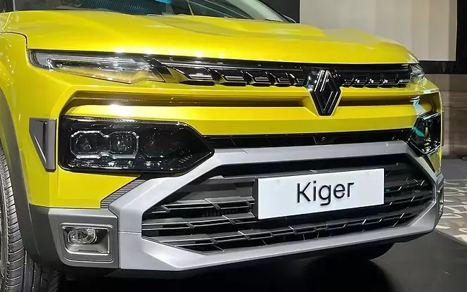 Renault Kiger Facelift: కిగర్ ఫేస్‌లిఫ్ట్.. స్టన్నింగ్ లుక్స్.. అప్‌డేటెడ్ ఫీచర్స్.. ఎలా ఉంటుందో..!