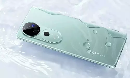 Vivo V50: ఈ స్మార్ట్‌ఫోన్ ధర భారీగా పడిపోయింది.. ఇప్పుడు తక్కువ ధరకే ఇంటికి తీసుకెళ్లండి..!