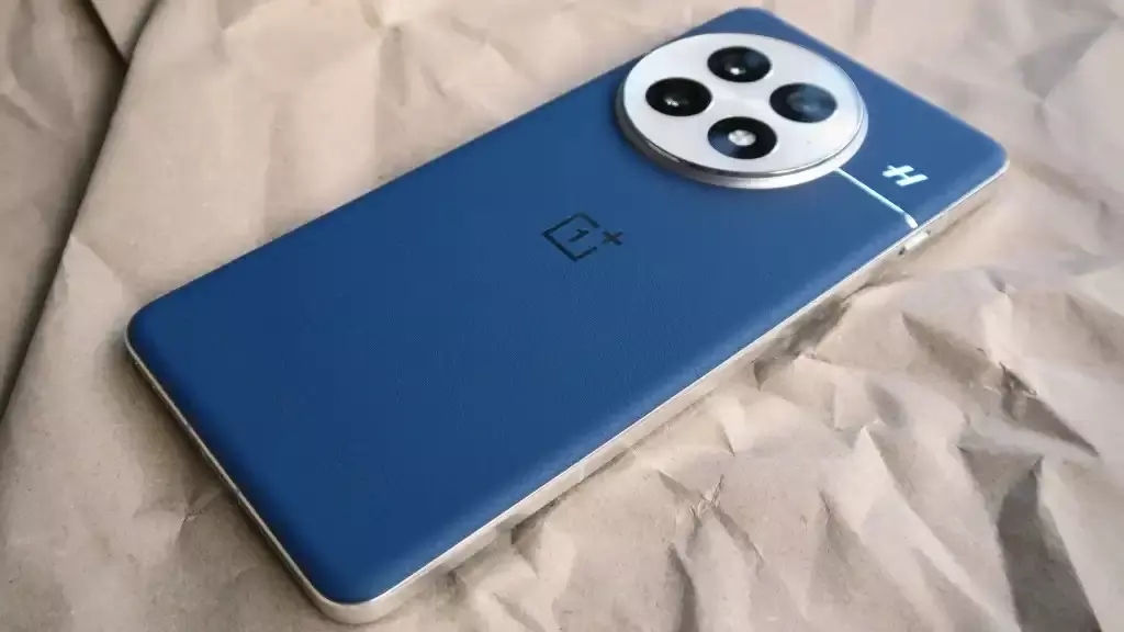 OnePlus 15: వన్ప్లస్ 15 వచ్చేస్తోంది.. ఫీచర్లు, కలర్ వేరియంట్లు లీక్..! OnePlus 15: వన్ప్లస్ 15 వచ్చేస్తోంది.. ఫీచర్లు, కలర్ వేరియంట్లు లీక్..!