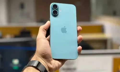 iPhone 16 Plus Price Cut: ఐఫోన్ 16 ప్లస్.. భారీ డిస్కౌంట్.. ఇప్పుడు ఎవరైనా కొనేయొచ్చు..! iPhone 16 Plus Price Cut: ఐఫోన్ 16 ప్లస్.. భారీ డిస్కౌంట్.. ఇప్పుడు ఎవరైనా కొనేయొచ్చు..!