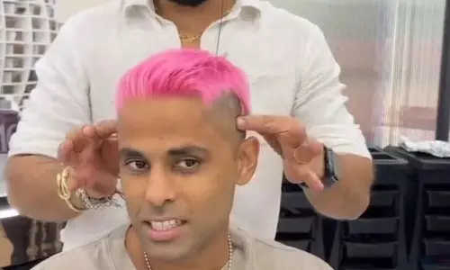 New Look : ఆసియా కప్ కు ముందు లుక్ మారుస్తున్న స్టార్ క్రికెటర్లు..చెత్తగా ఉందంటున్న నెటిజన్లు New Look : ఆసియా కప్ కు ముందు లుక్ మారుస్తున్న స్టార్ క్రికెటర్లు..చెత్తగా ఉందంటున్న నెటిజన్లు