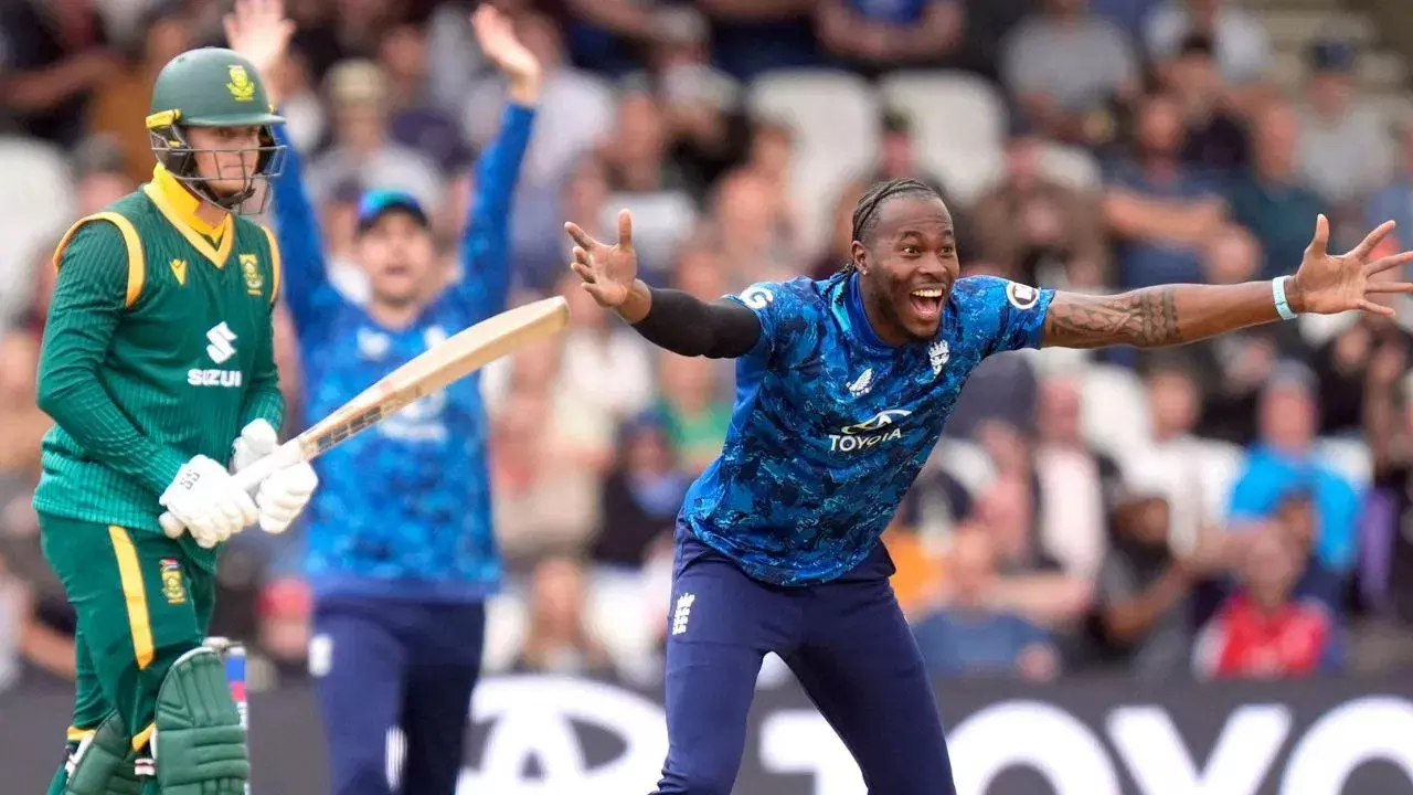 World Record : ఇంగ్లాండ్ రికార్డ్ విక్టరీ.. భారత్ రికార్డును బద్దలు కొట్టిన ఇంగ్లాండ్