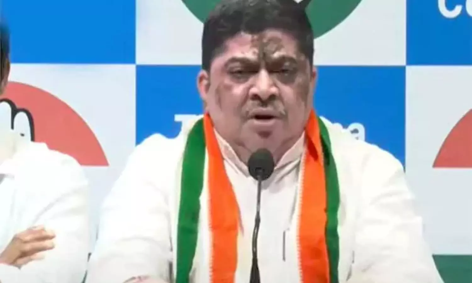 Minister Ponnam Prabhakar Slams Centre Over Fertilizer Discrimination Against Telangana