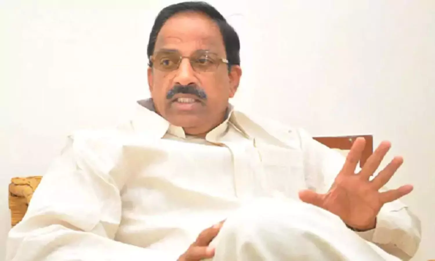 Thummala Nageswara Rao: మున్నేరు రిటైనింగ్వాల్, కేబుల్ బ్రిడ్జ్ పురోగతిపై మంత్రి తుమ్మల రివ్యూ Thummala Nageswara Rao: మున్నేరు రిటైనింగ్వాల్, కేబుల్ బ్రిడ్జ్ పురోగతిపై మంత్రి తుమ్మల రివ్యూ
