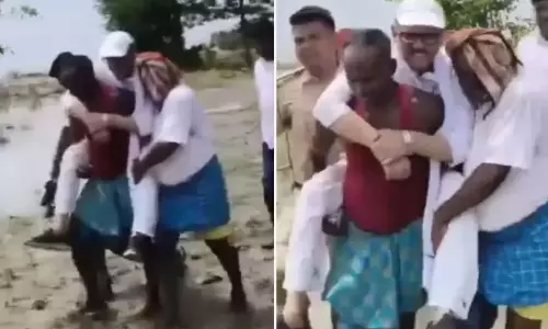 Bihar Floods Congress MP Tariq Anwar Carried by Villagers in Katihar