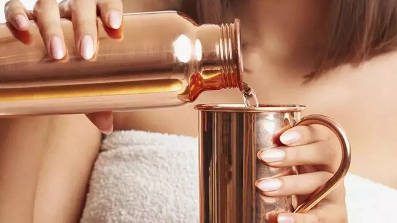 Drinking Water : ఏ కాలంలో ఏ పాత్రలో నీరు తాగాలి? ఈ చిట్కాలు పాటిస్తే ఆరోగ్యానికి మంచిది!