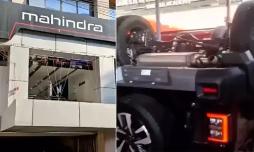 Mahindra Thar Crashes After Puja in Delhi, Video Goes Viral