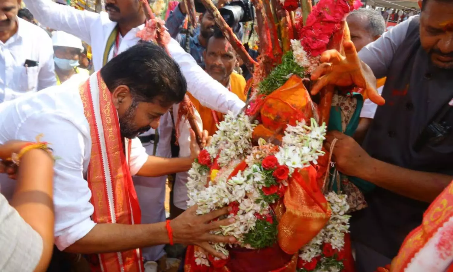 CM Revanth Reddy to Visit Medaram for Temple Modernization Project