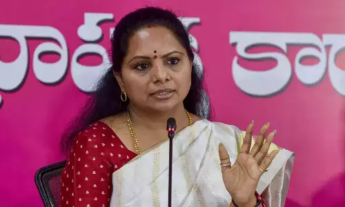 Kalvakuntla Kavitha: కవిత నెక్స్ట్ ఏం చేయబోతున్నారు..?