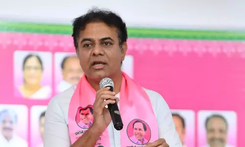 KTR: గ్రూప్‌-1 పరీక్ష నిర్వహణలో కాంగ్రెస్‌ విఫలమైంది