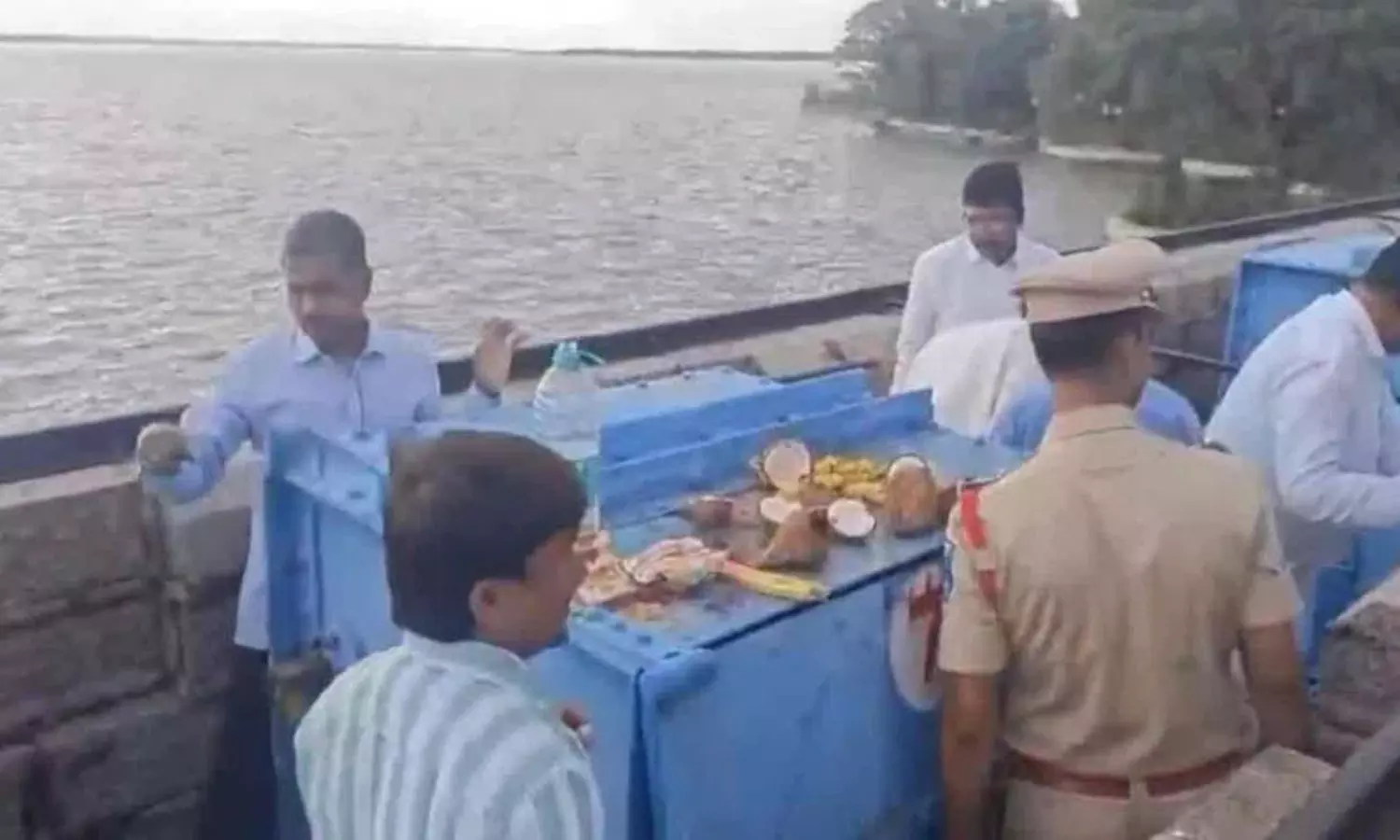 Hyderabad Heavy Rains: భారీ వర్షంతో హైదరాబాద్‌ జంట జలాశయాలకు పోటెత్తిన వరద