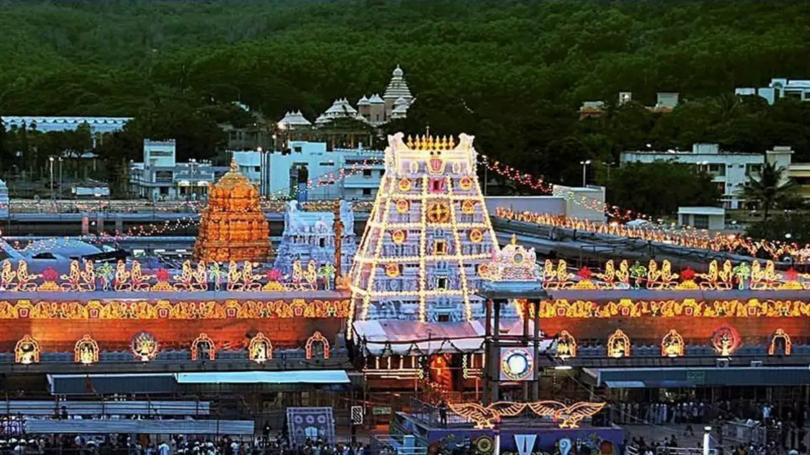 Tirumala Darshan: తిరుమల శ్రీవారిని దర్శించిన ప్రముఖులు