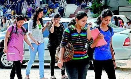 Telangana: నేటి నుంచి తెలంగాణలో ఉన్నత విద్యాసంస్థలు బంద్ Telangana: నేటి నుంచి తెలంగాణలో ఉన్నత విద్యాసంస్థలు బంద్