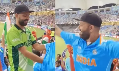 Asia Cup 2025: మ్యాచ్ ఓడిపోతుందని తెలిసినా పాక్ అభిమాని చేసిన పనికి నెటిజన్లు ఫిదా! వీడియో వైరల్!